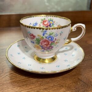 💥 SALE Vintage Tuscan Bine China Tea Cup & Saucer - Pale Pink